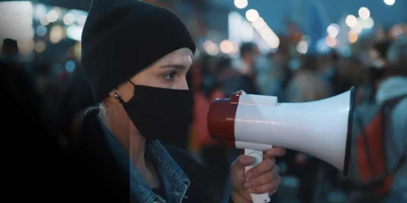 Bad week for Abbott and DeSantis on Mask Bans