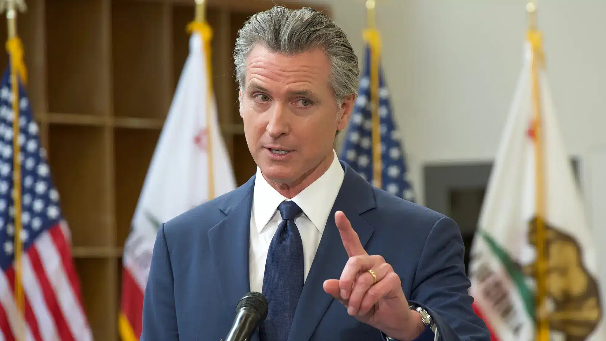Gavin Newsom, conferencia en Turlock, CA (6 ene 2025) Foto: Sheilaf2002/depositphotos.com